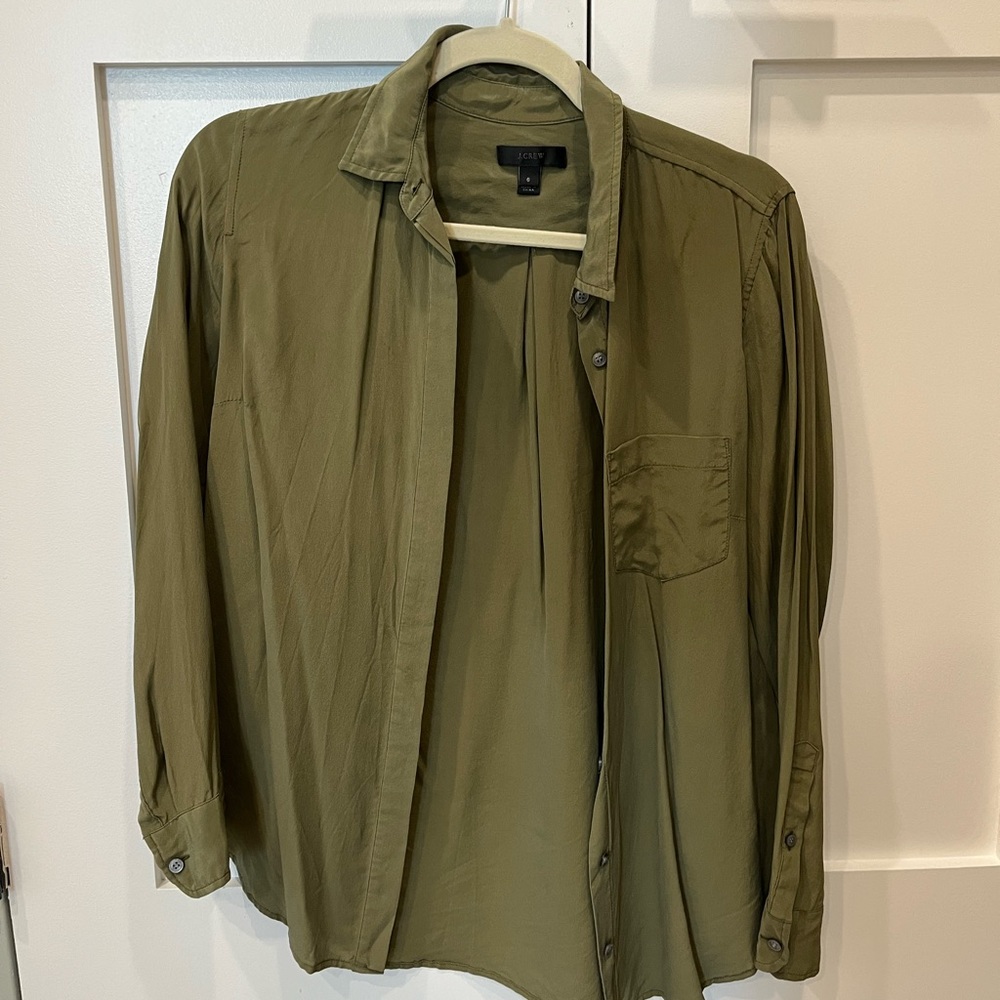 Brand: J Crew; Size: USA 6; Color: Olive; Condition: Lightly worn
